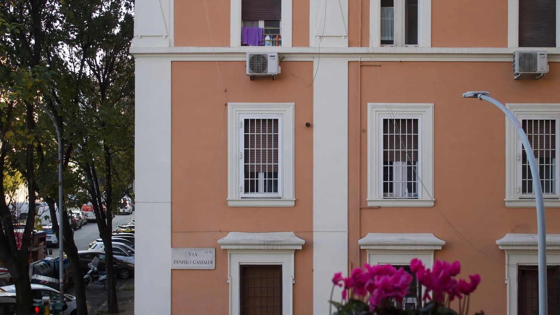 Apartment Castaldi House Trastevere & Testaccio Rome Italy